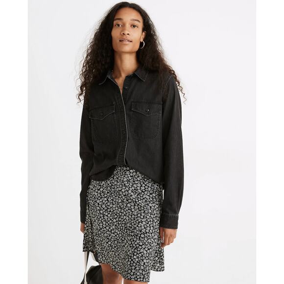 Madewell Tops - Madewell Black Denim Button-Up Shirt in Lunar Wash NWT Size Large